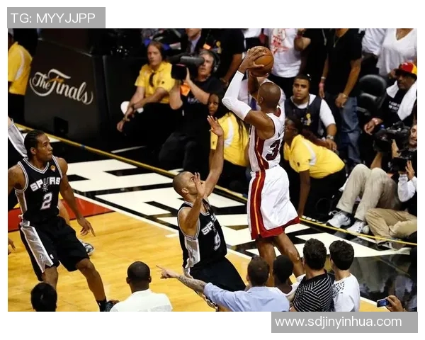 2013年NBA骑士与热火精彩对决回顾三月二十日的激烈比赛瞬间